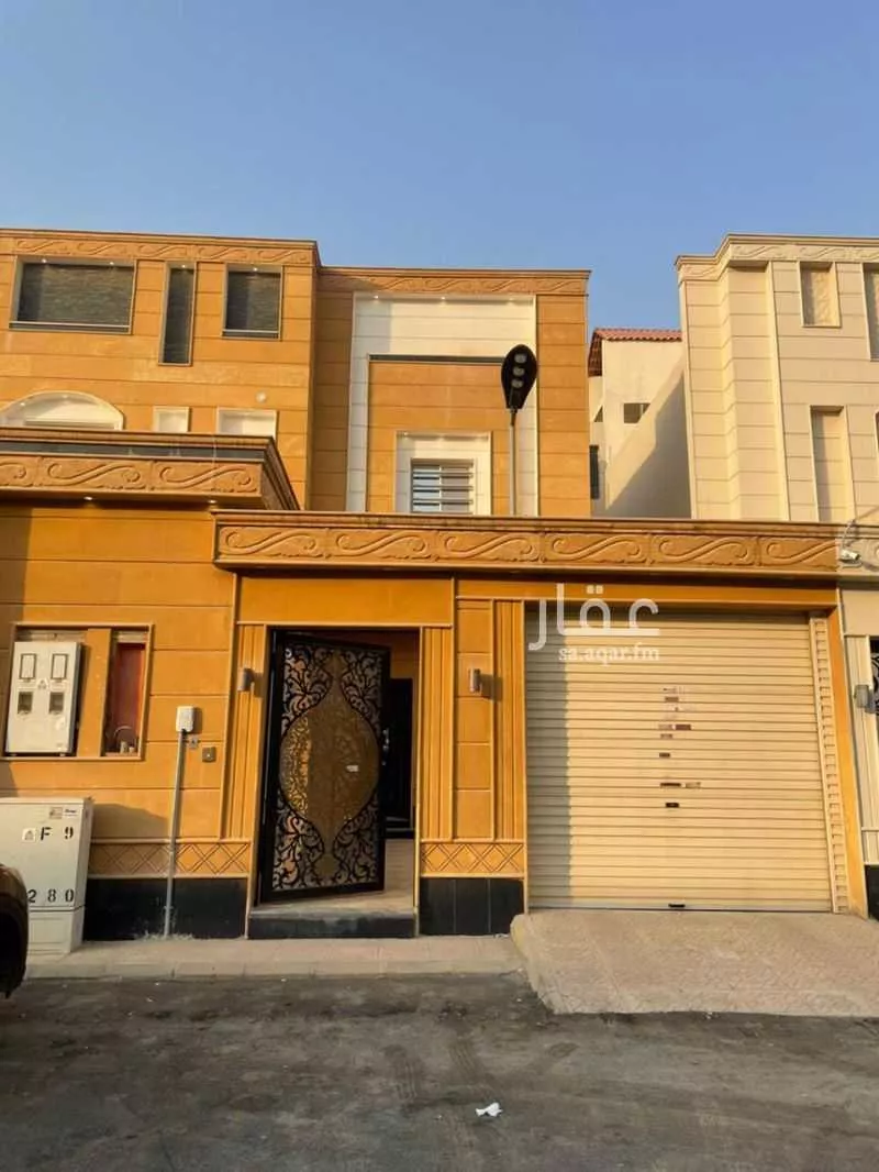 فيلا للإيجار في شارع محمد بن الحارث التغلبي, حي عكاظ, مدينة الرياض, منطقة الرياض 1 صورة