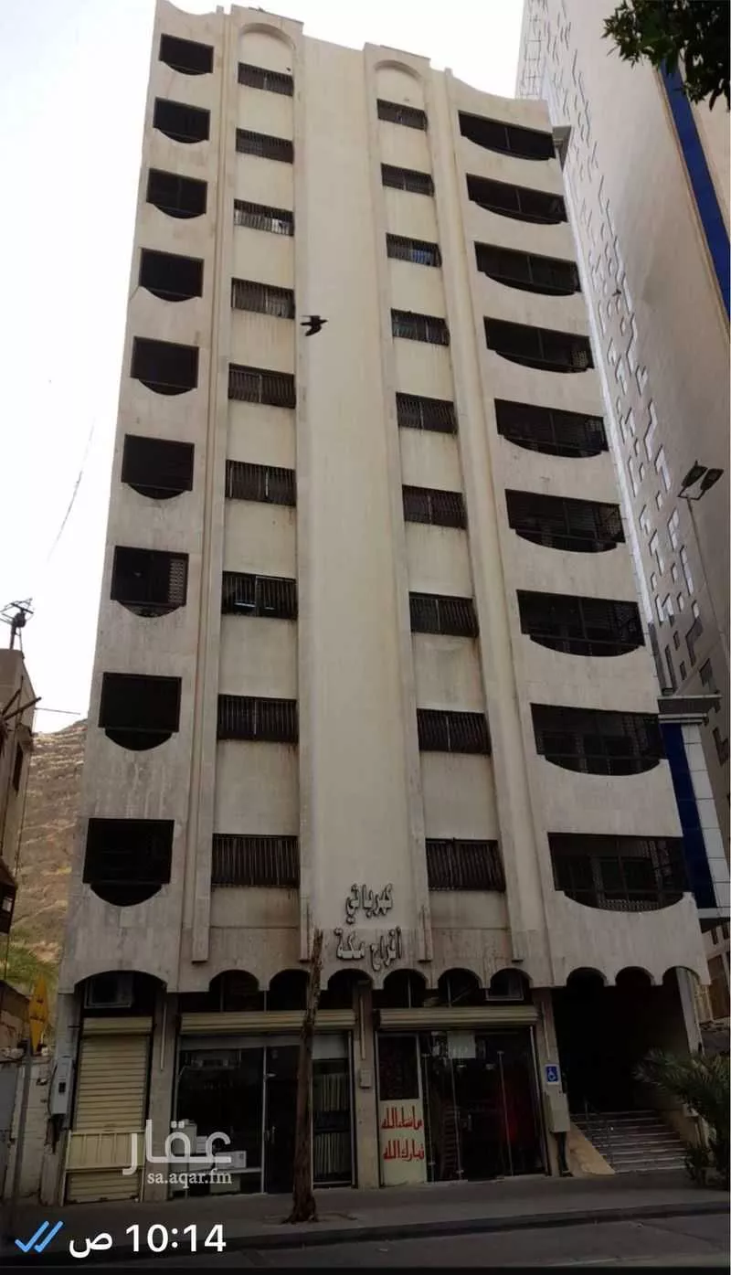 عمارة للبيع في شارع العزيزيه, حي المعابده, مدينة مكه المكرمه, منطقة مكة المكرمة 1 صورة