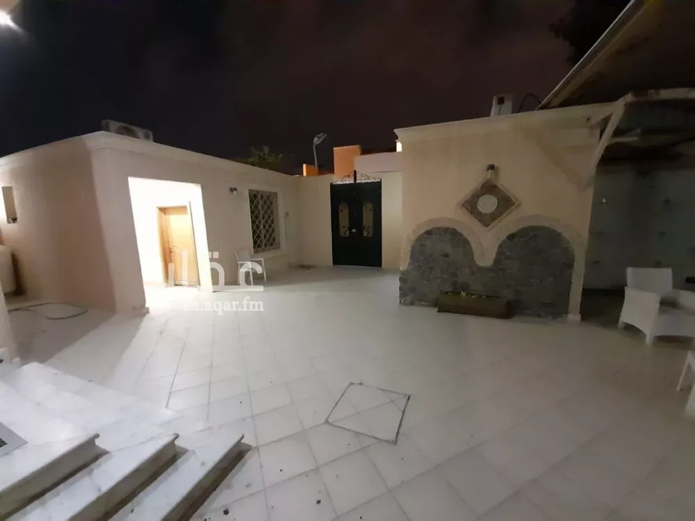 فيلا للبيع في شارع أسعد الكاتب, حي النخيل, مدينة الرياض, منطقة الرياض 1 صورة