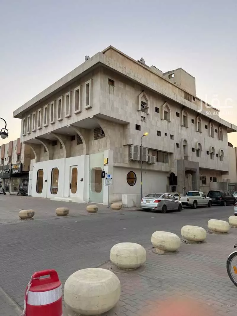 عمارة للإيجار في شارع العمار ، حي الورود ، الرياض ، منطقة الرياض 1 صورة