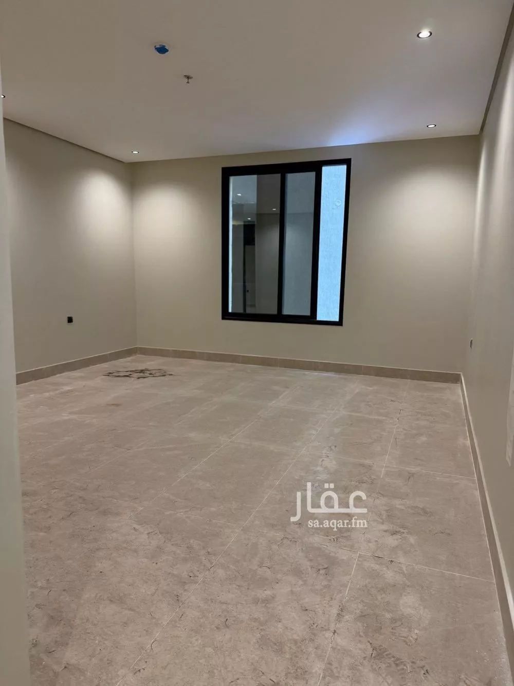 شقة للبيع في شارع احمد بن عجيان, حي طيبة, مدينة الدمام, المنطقة الشرقية 1 صورة