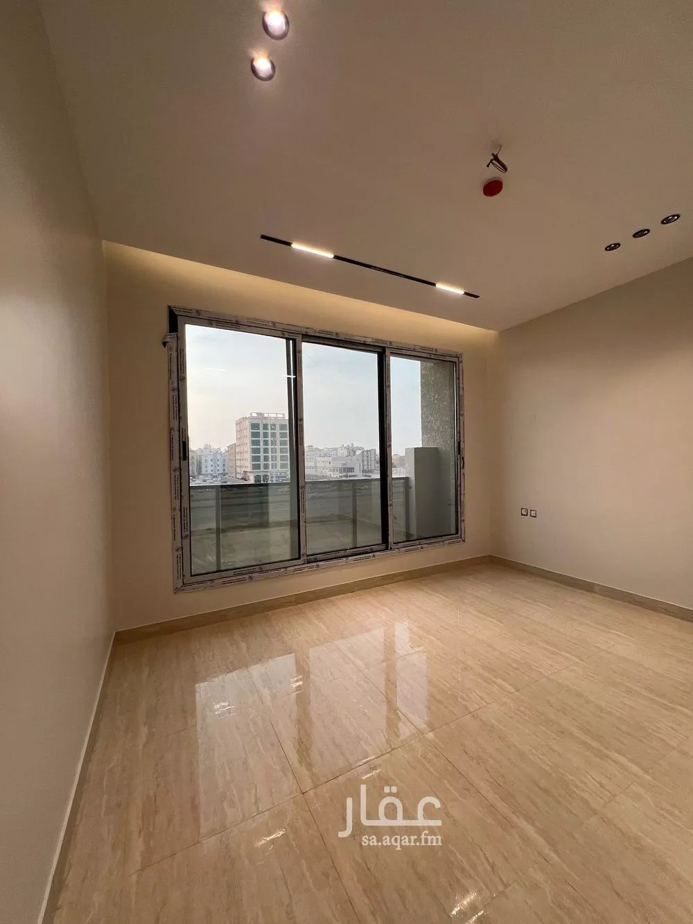 شقة للبيع في شارع عتبة بن ربيعة, حي المنتزة, مدينة الدمام, المنطقة الشرقية 1 صورة