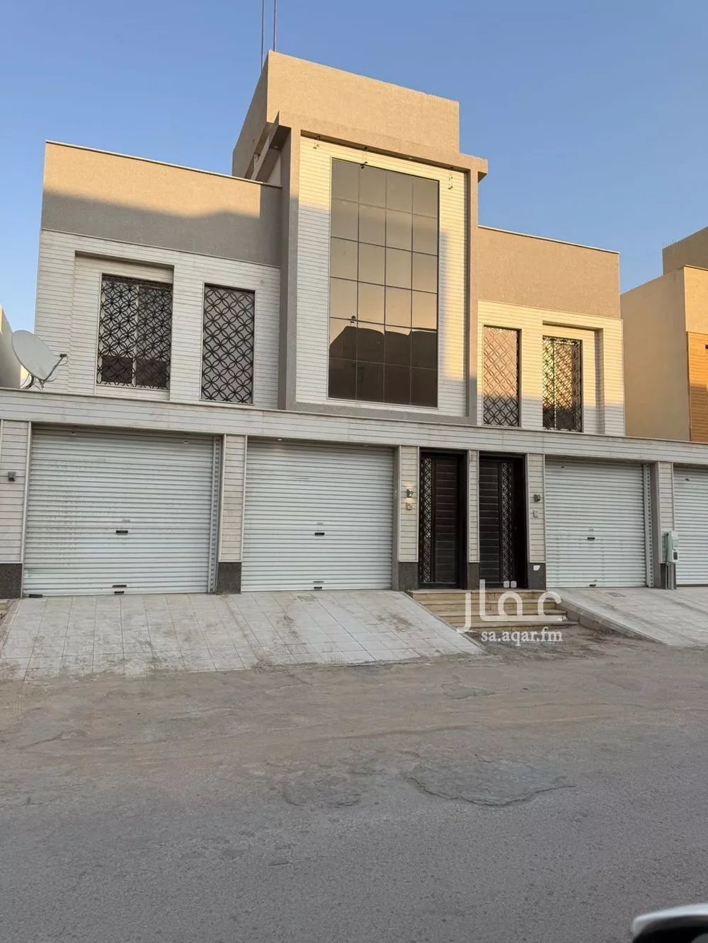 عمارة للبيع في شارع غصين بن براق, حي الملقا, مدينة الخرج, منطقة الرياض 1 صورة