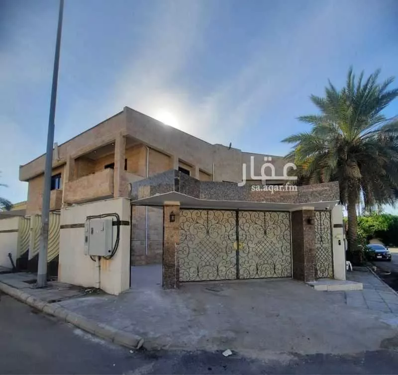 فيلا للإيجار في شارع عبدالله بن حكيم, حي الشاطئ, مدينة جدة, منطقة مكة المكرمة 1 صورة