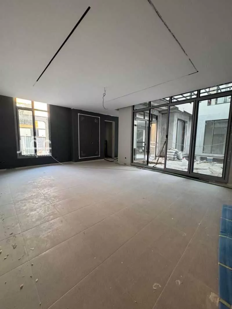 فيلا للبيع في شارع زيد بن أسامة, حي المعذر الشمالي, مدينة الرياض, منطقة الرياض 1 صورة