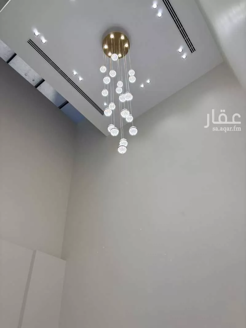 فيلا للإيجار في شارع أبي الفرج العكبري, حي الشرفية, مدينة الرياض, منطقة الرياض 1 صورة