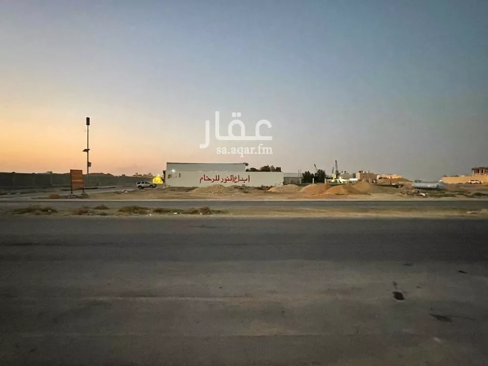 أرض للإيجار في شارع طارق بن شهاب, حي العارض, مدينة الرياض, منطقة الرياض 1 صورة