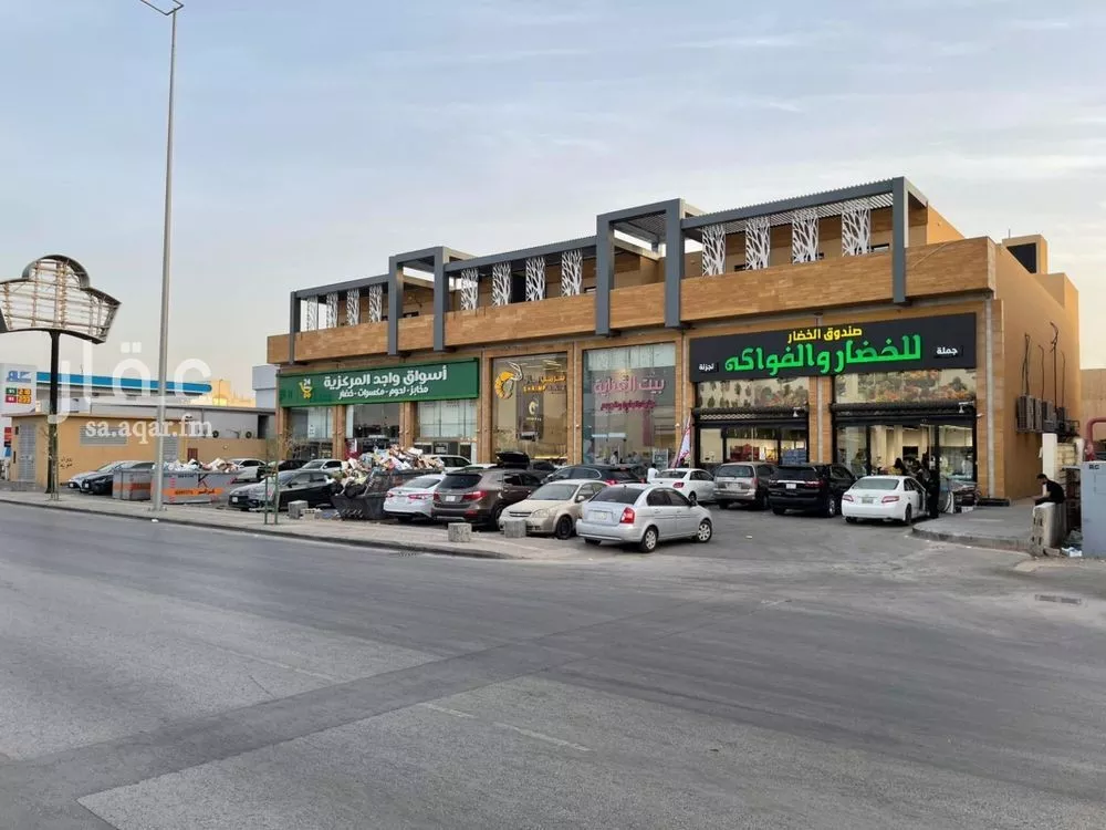 مكتب تجاري للإيجار في شارع خالد بن الوليد, حي الروضة, مدينة الرياض, منطقة الرياض 1 صورة