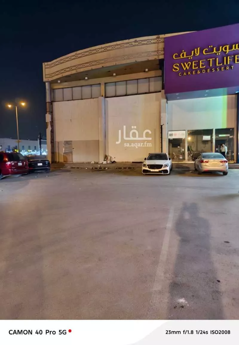 محل للإيجار في شارع ابي بكر الصديق الفرعي, حي الوادي, مدينة الرياض, منطقة الرياض 1 صورة