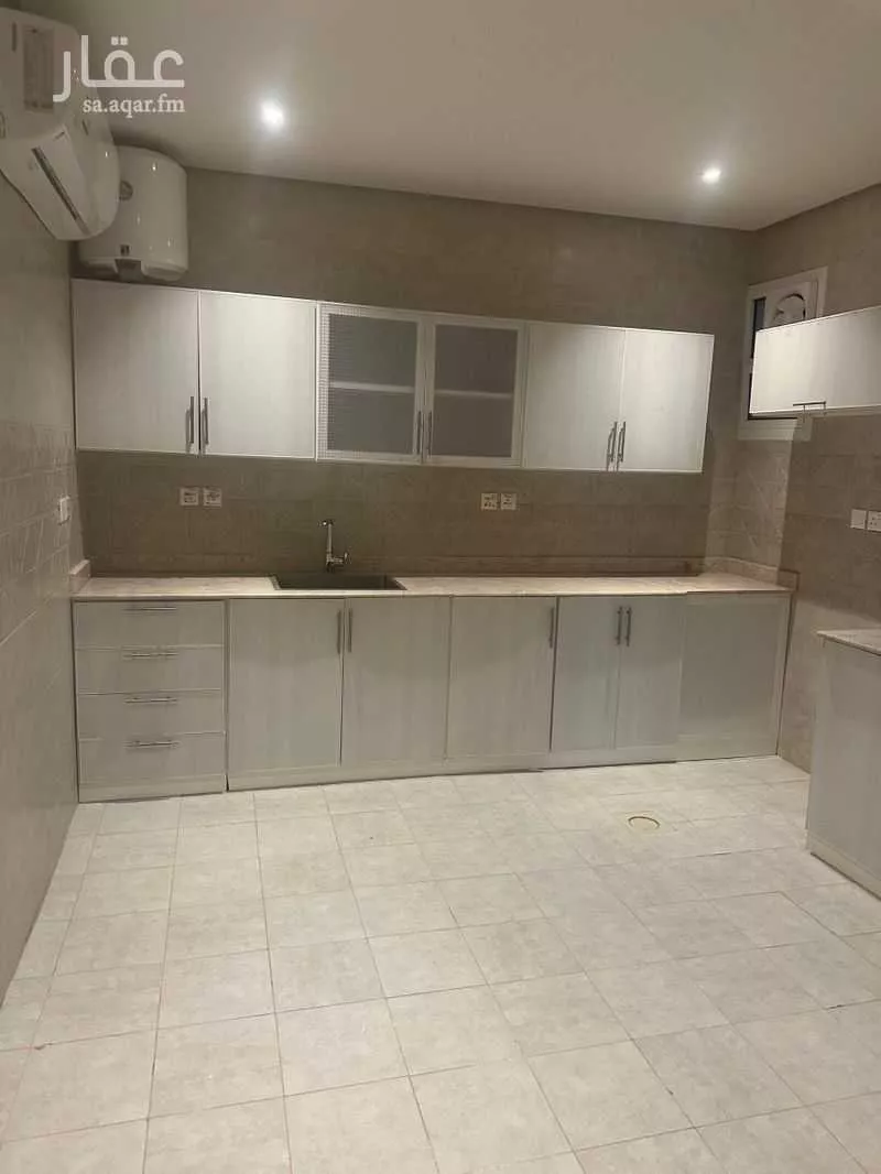 دور للإيجار في شارع ابن وداعة, حي الملز, مدينة الرياض, منطقة الرياض 1 صورة