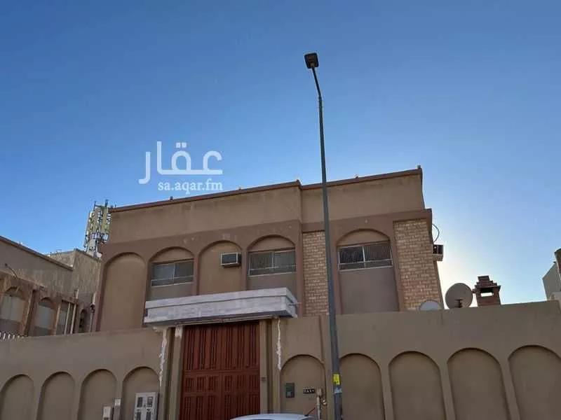 فيلا للبيع في شارع زيد بن خارجة, حي الزهرة, مدينة الرياض, منطقة الرياض 1 صورة