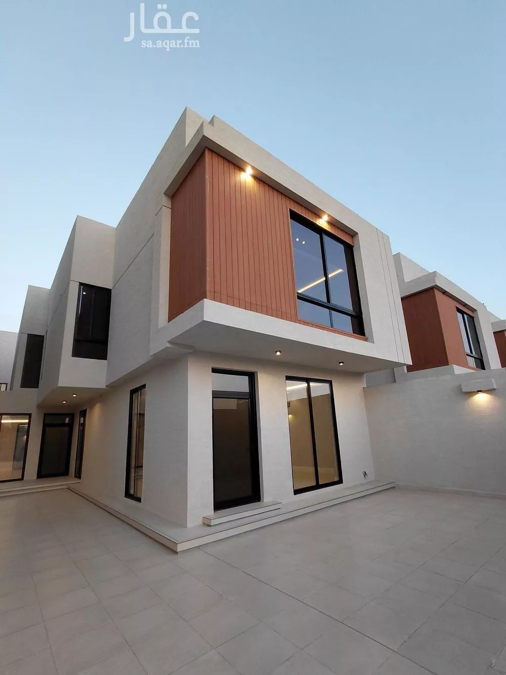 فيلا للبيع في شارع الفل, حي السيف, مدينة الدمام, المنطقة الشرقية 1 صورة