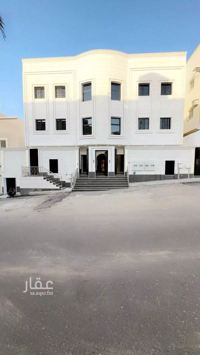 شقة للبيع في شارع عمرو بن الجموح, حي البديع, مدينة ابها, منطقة عسير 1 صورة