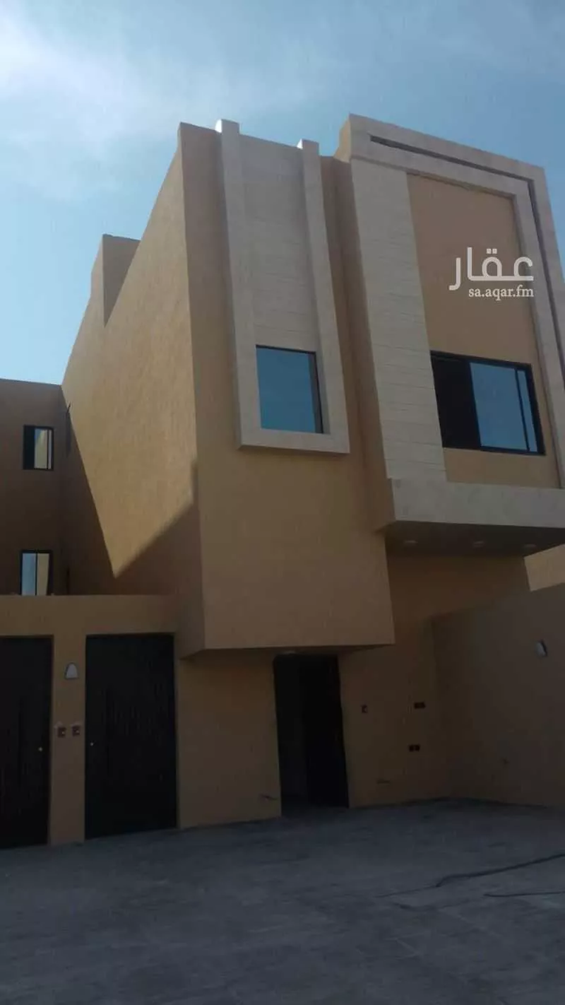 شقة للبيع في شارع حميد الطويل ، حي عكاظ ، الرياض ، منطقة الرياض 1 صورة