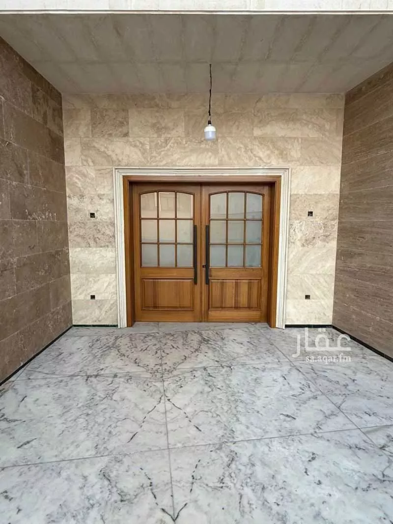 فيلا للبيع في شارع الاحرار, حي البحر, مدينة الخبر, المنطقة الشرقية 1 صورة