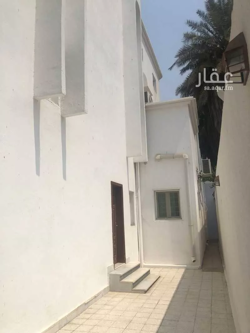 فيلا للبيع في شارع إبراهيم الطائي ، حي الربيع ، جدة ، جدة 1 صورة
