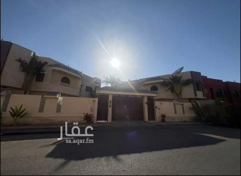 فيلا للبيع في شارع خوله بنت الازور, حي الشاطئ, مدينة جدة, منطقة مكة المكرمة 1 صورة