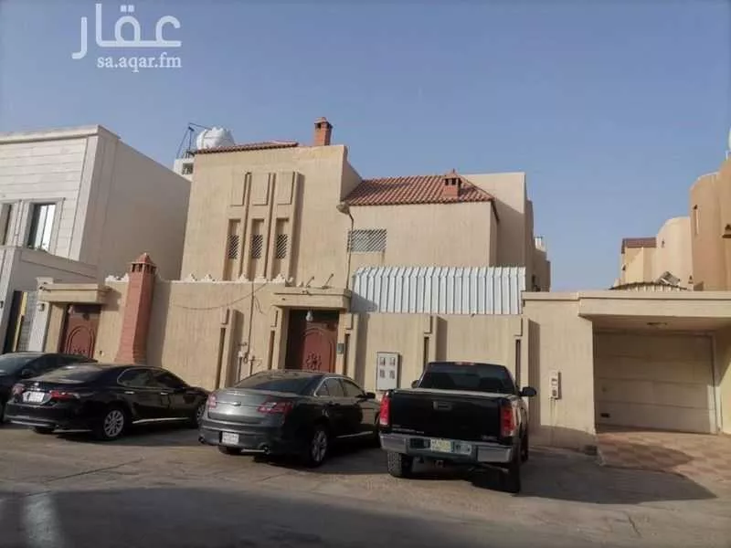 فيلا للبيع في شارع مطرف الهلالي, حي الملك فيصل, مدينة الرياض, منطقة الرياض 1 صورة