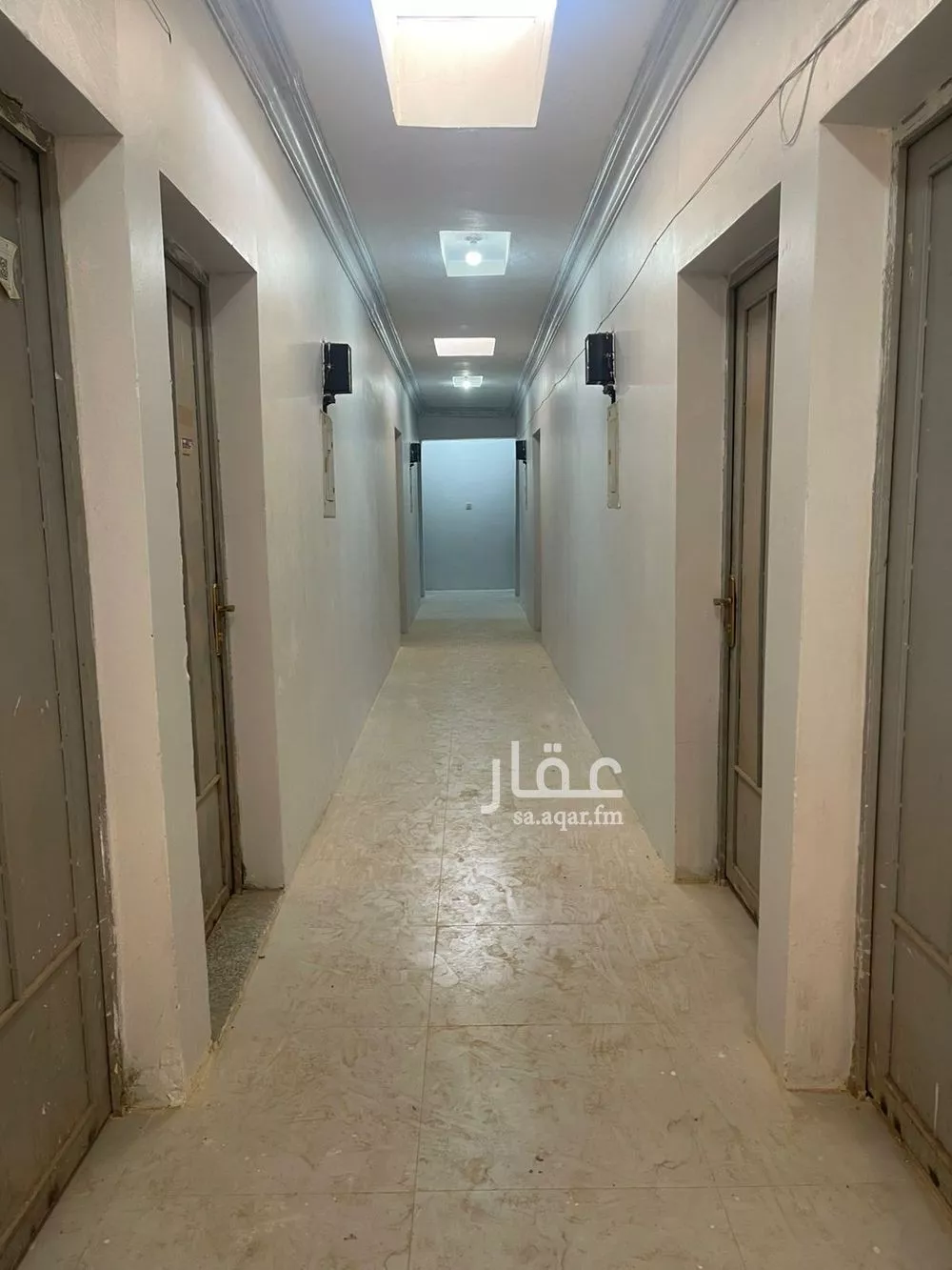 عمارة للإيجار في شارع ابو المعالي الحسين, حي عين موسى, مدينة الاحساء, المنطقة الشرقية 1 صورة