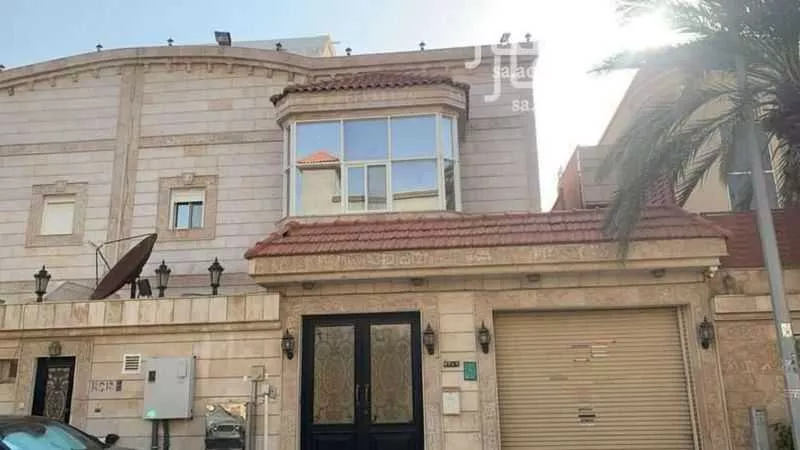 فيلا للبيع في شارع ابن قبيصه, حي البساتين, مدينة جدة, منطقة مكة المكرمة 1 صورة