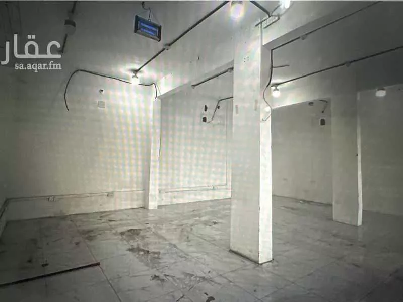 عمارة للإيجار في شارع صالح السالم, حي النسيم الغربي, مدينة الرياض, منطقة الرياض 1 صورة