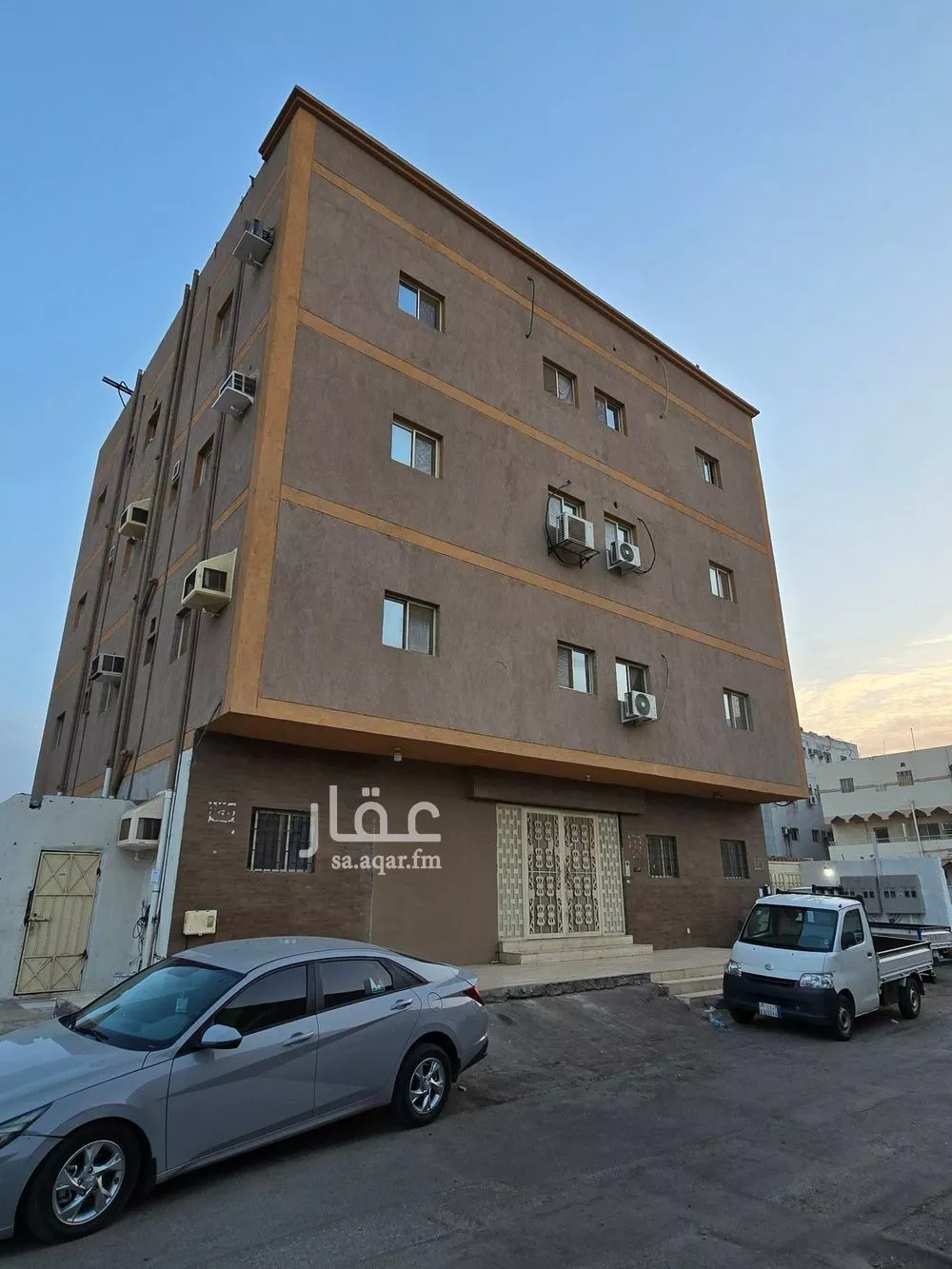 عمارة للبيع في شارع مصطفي البكري, حي الفيصلية, مدينة جدة, منطقة مكة المكرمة 1 صورة