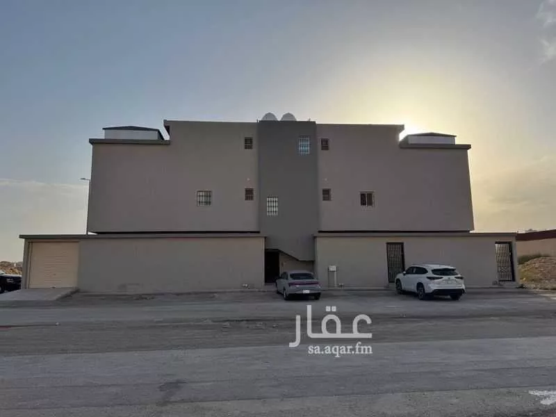 فيلا للبيع في شارع ظهره العودة غرب 98, حي ظهره العودة غرب, مدينة امارة منطقة الرياض - الدرعيه, منطقة الرياض 1 صورة