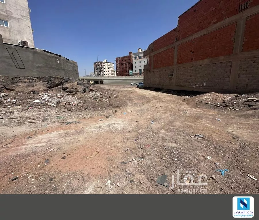 أرض للإيجار في شارع عبدالرحمن ابن الاسود, حي الظاهرة, مدينة المدينه المنوره, منطقة المدينة المنورة 1 صورة