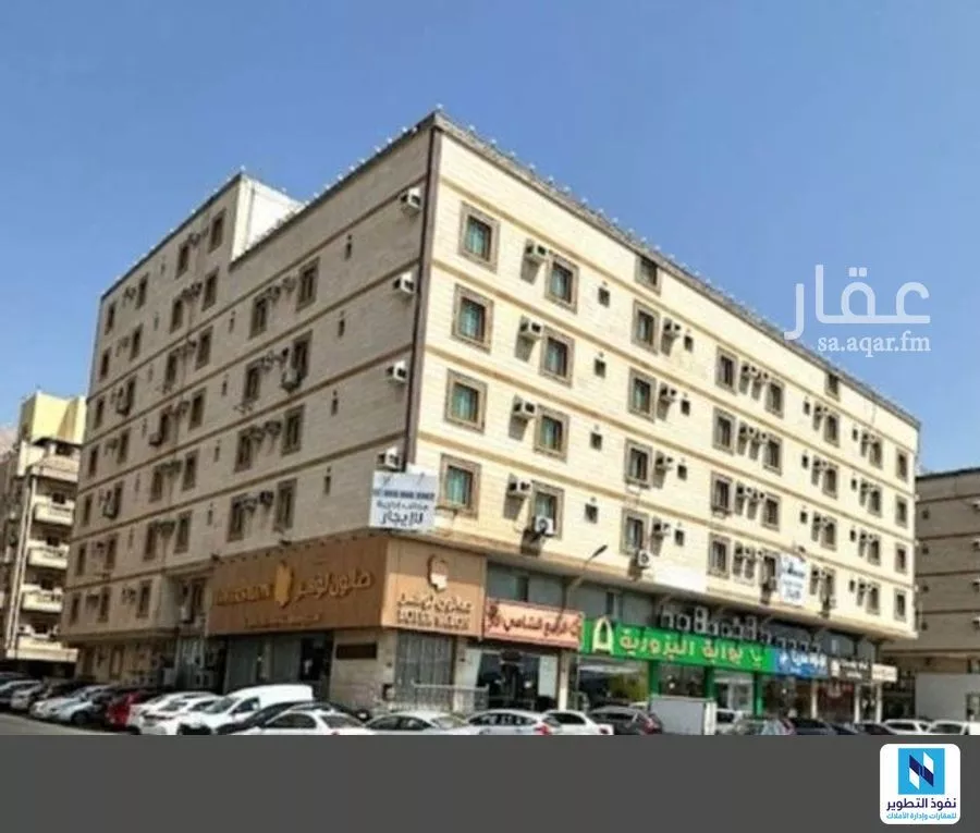 مكتب تجاري للإيجار في شارع عبدالعزيز, حي الفيصلية, مدينة جدة, منطقة مكة المكرمة 1 صورة