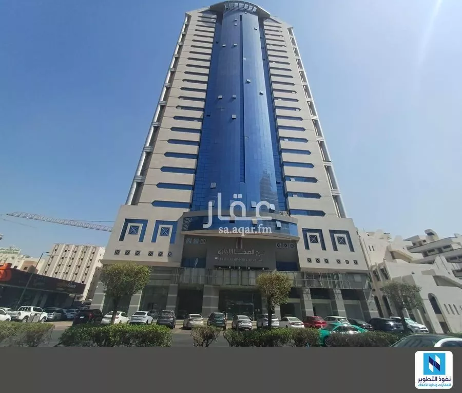 مكتب تجاري للإيجار في شارع عزام, حي العزيزية, مدينة مكة المكرمة, منطقة مكة المكرمة 1 صورة