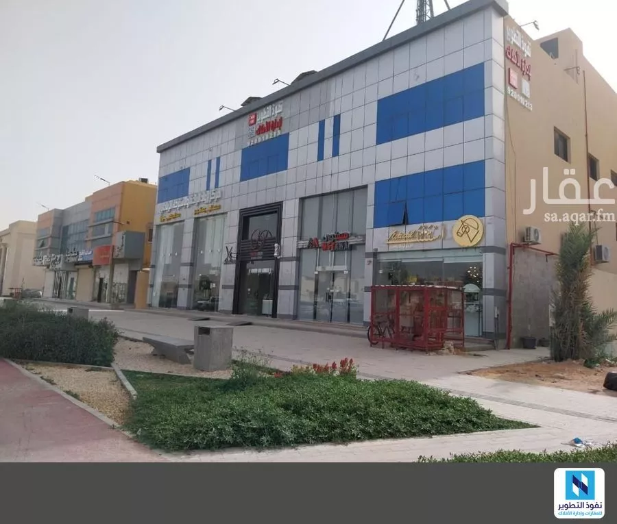 محل للإيجار في شارع طريق الامير محمد بن سعد بن عبد العزيز, حي الملقا, مدينة الرياض, منطقة الرياض 1 صورة