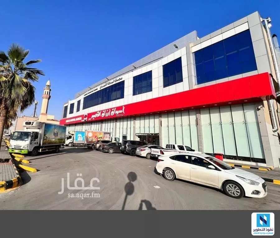 مكتب تجاري للإيجار في  1 صورة