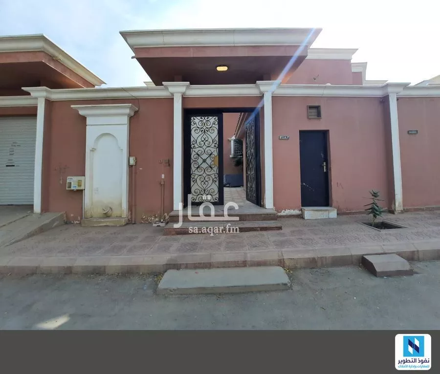 فيلا للإيجار في شارع إبراهيم العجاجي, حي المحمدية, مدينة الرياض, منطقة الرياض 1 صورة