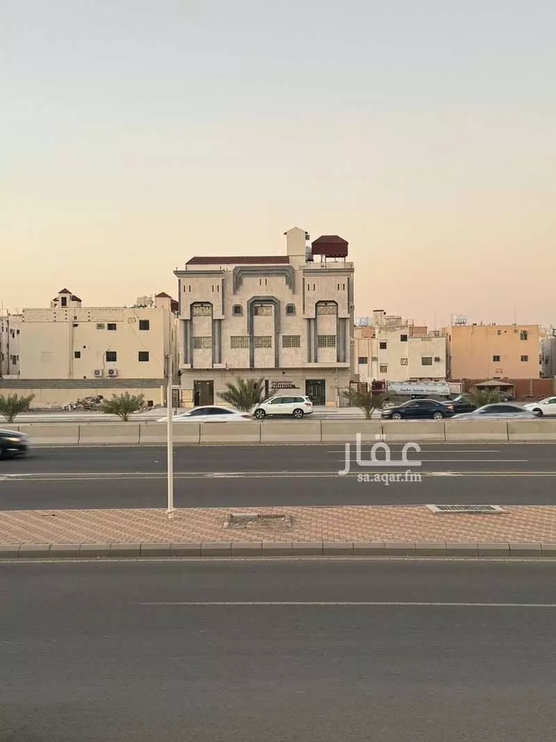 عمارة للبيع في شارع طريق الهجره, حي جشم, مدينة المدينه المنوره, منطقة المدينة المنورة 1 صورة