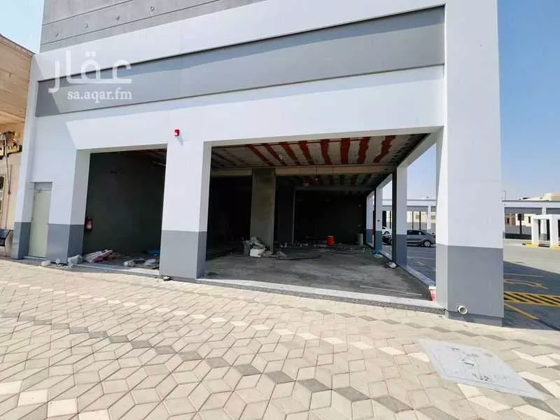 محل للإيجار في شارع الحارث بن جندب, حي الاناهي, مدينة المدينة المنورة, منطقة المدينة المنورة 1 صورة