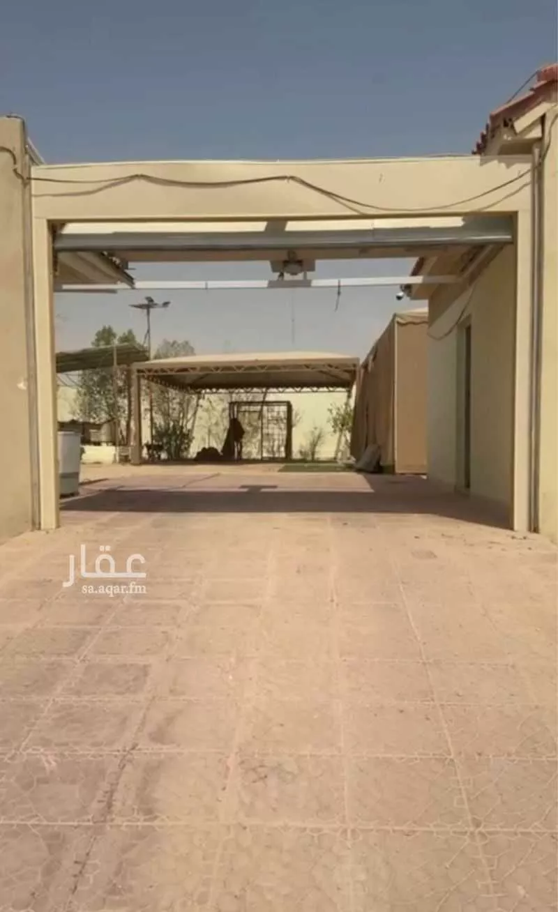 استراحة للبيع في شارع جبل حضن, حي عريض, مدينة الرياض, منطقة الرياض 1 صورة