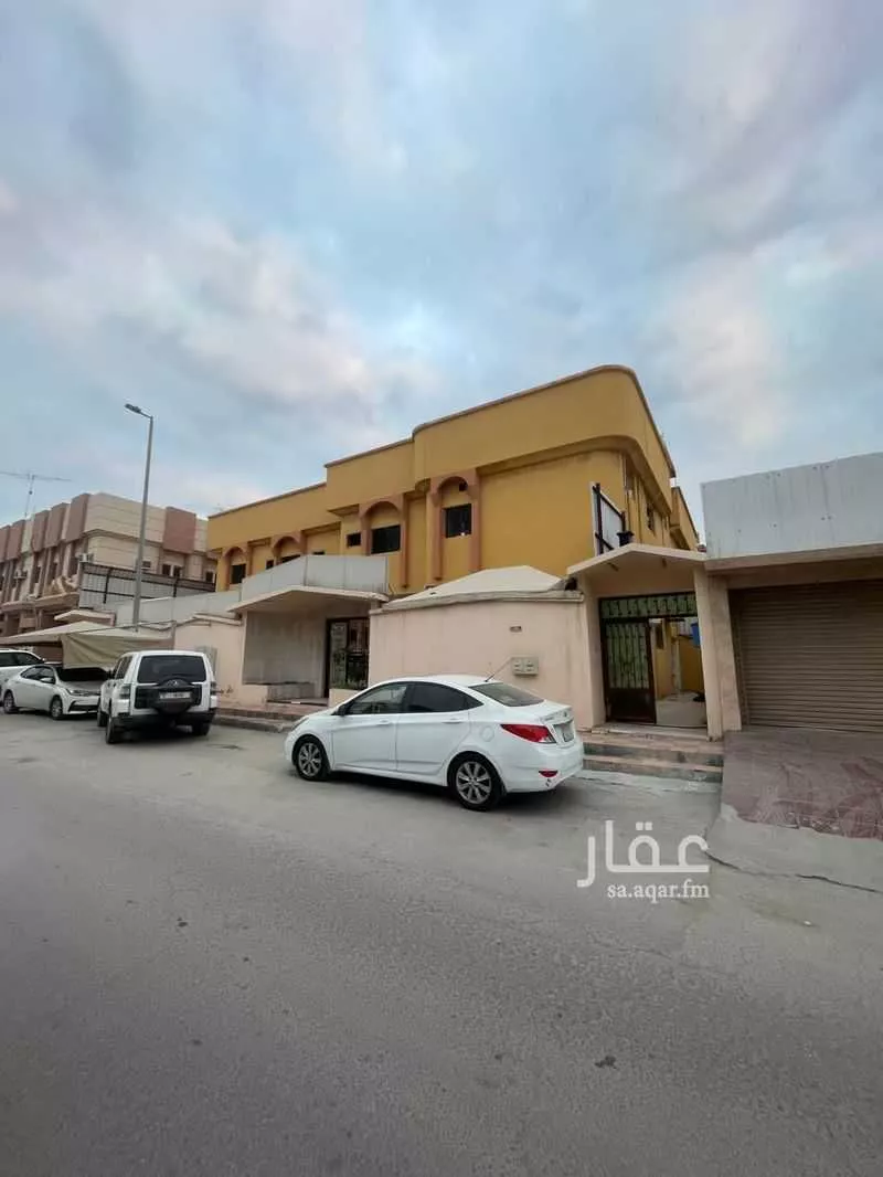 فيلا للبيع في شارع احمد حجر العسقلاني, حي بدر, مدينة الدمام, المنطقة الشرقية 1 صورة