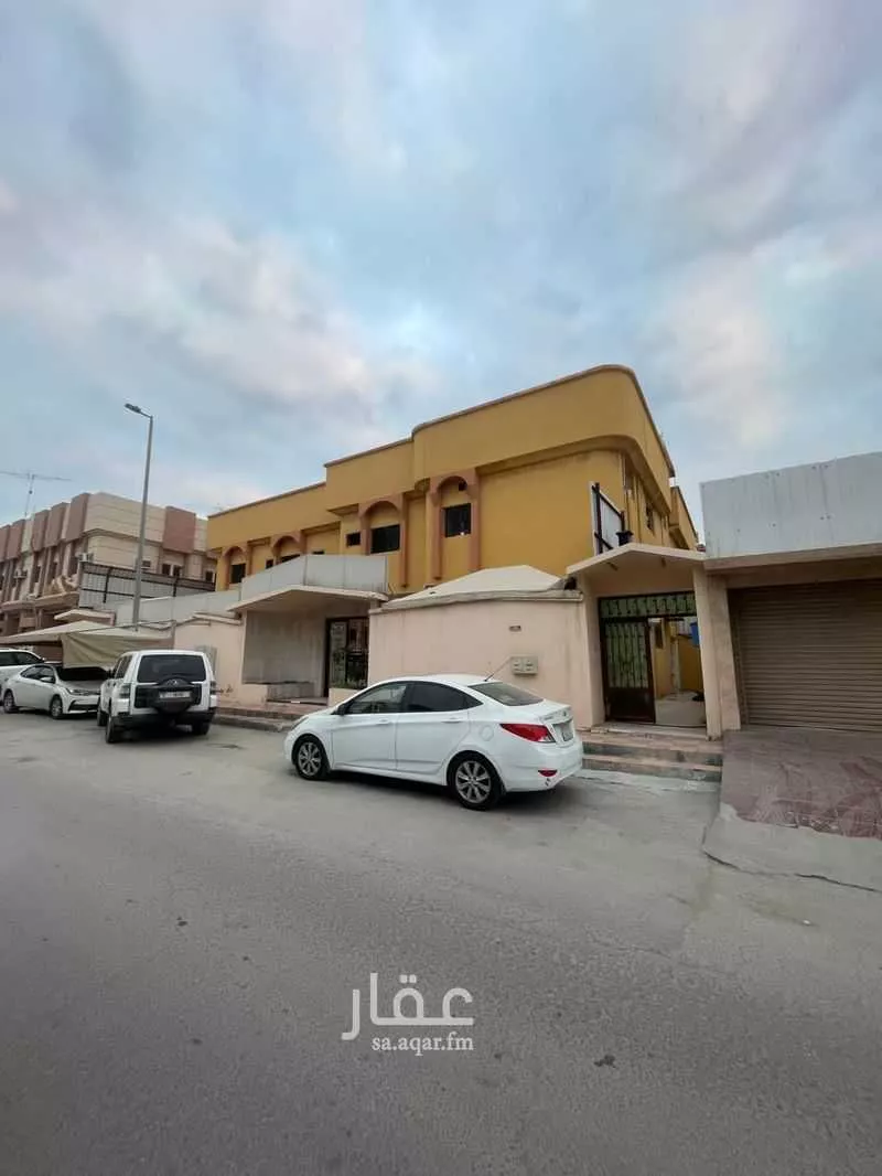 فيلا للبيع في شارع احمد حجر العسقلاني, حي بدر, مدينة الدمام, المنطقة الشرقية 1 صورة