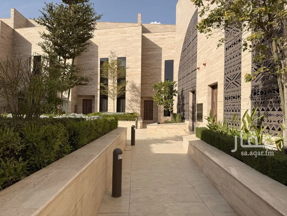 فيلا للإيجار في شارع الملك فهد , حي الرحمانية, مدينة الرياض, منطقة الرياض 1 صورة