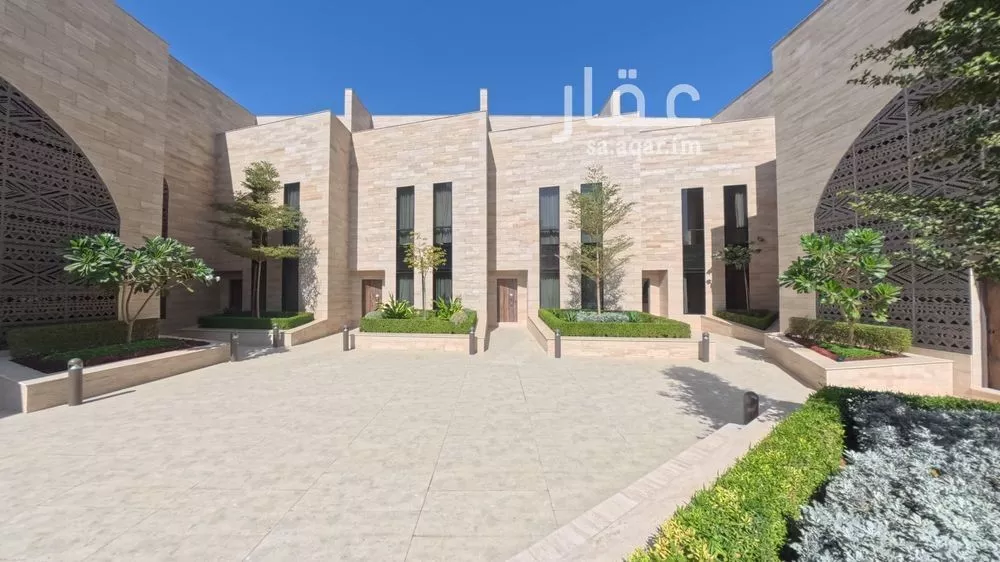 فيلا للإيجار في شارع الملك فهد , حي الرحمانية, مدينة الرياض, منطقة الرياض 1 صورة