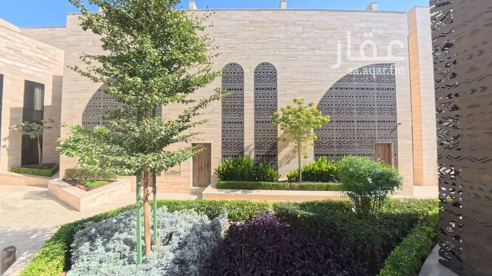 فيلا للإيجار في شارع الملك فهد , حي الرحمانية, مدينة الرياض, منطقة الرياض 1 صورة