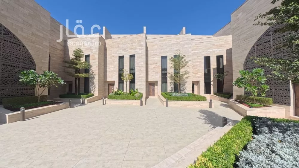 فيلا للإيجار في شارع الملك فهد , حي الرحمانية, مدينة الرياض, منطقة الرياض 1 صورة