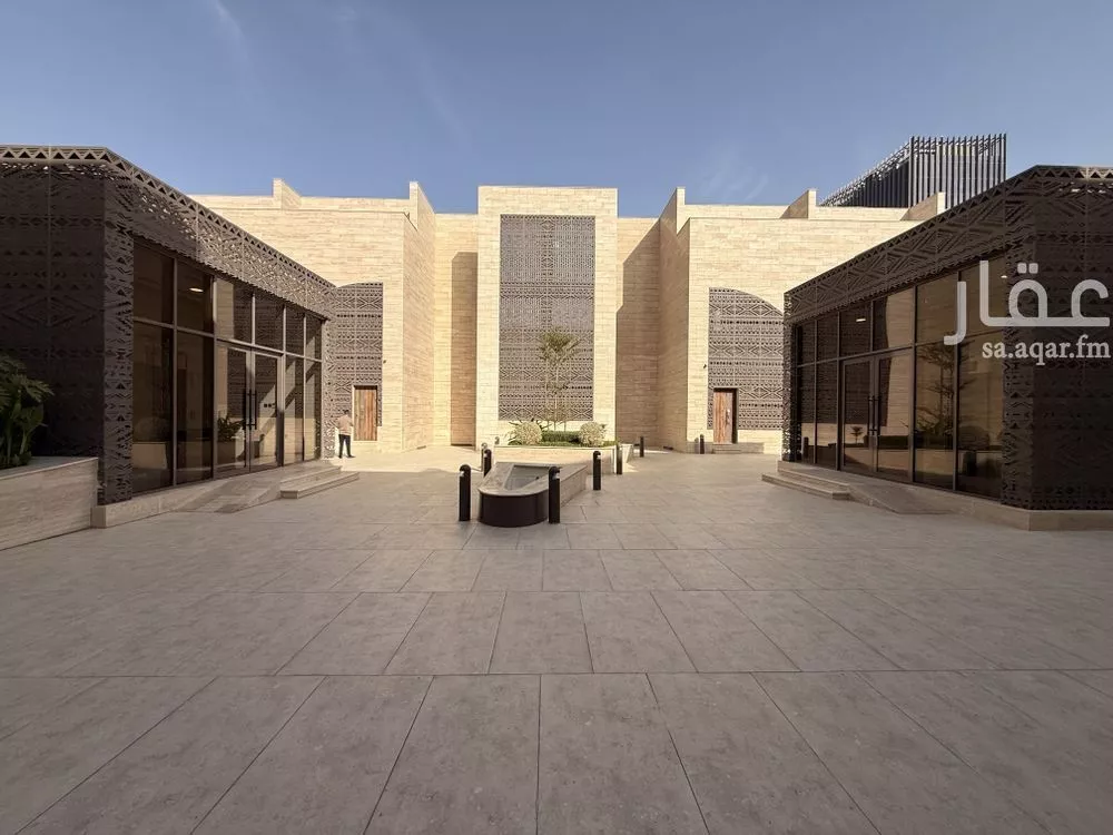 فيلا للإيجار في شارع الملك فهد , حي الرحمانية, مدينة الرياض, منطقة الرياض 1 صورة