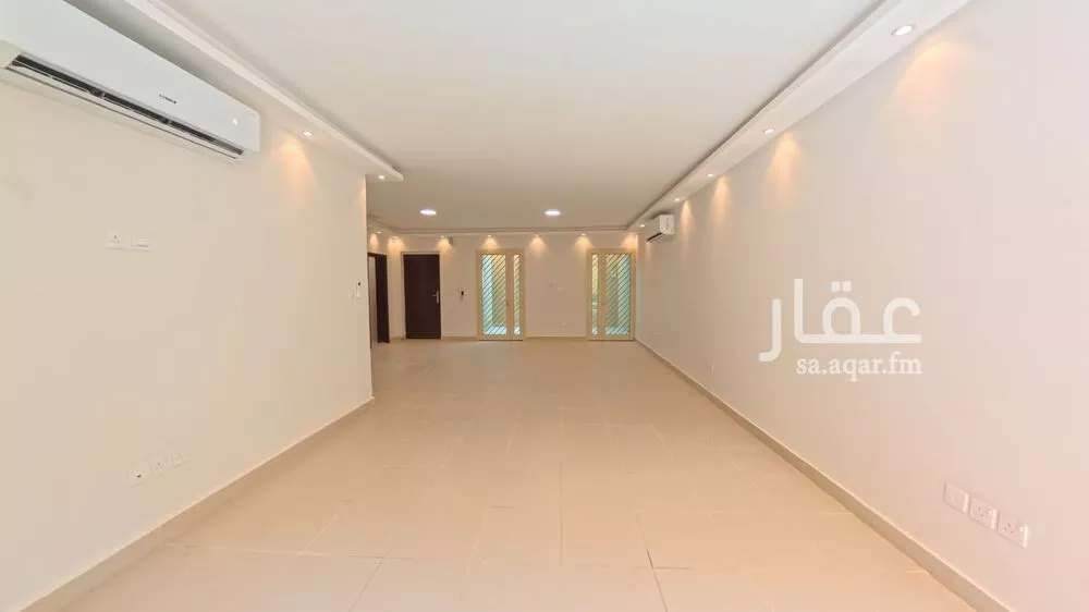 فيلا للإيجار في شارع عبدالرحمن الناصري, حي المؤتمرات, مدينة الرياض, منطقة الرياض 1 صورة