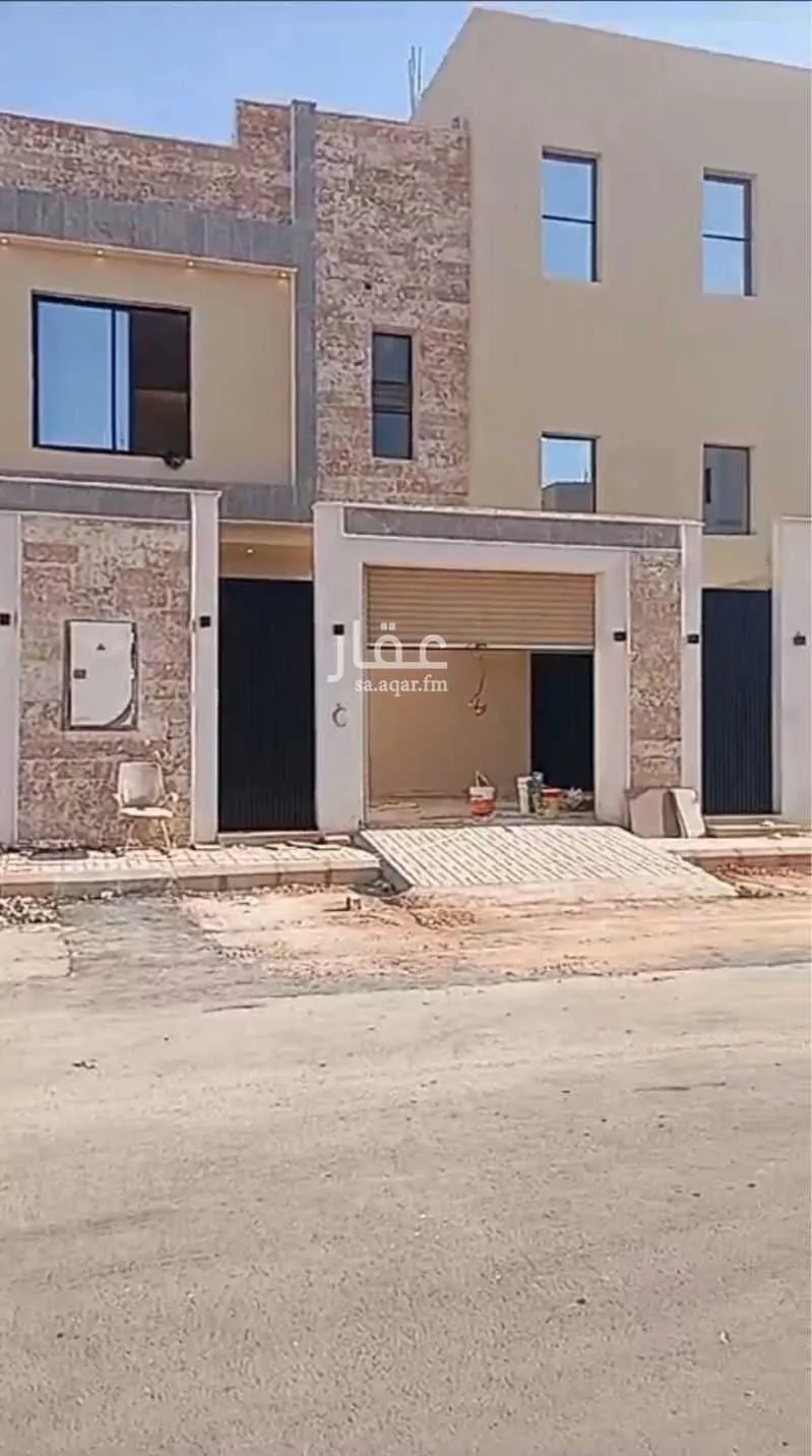 دور للبيع في شارع ابن العوام, حي العريجاء الغربي, مدينة الرياض, منطقة الرياض 1 صورة