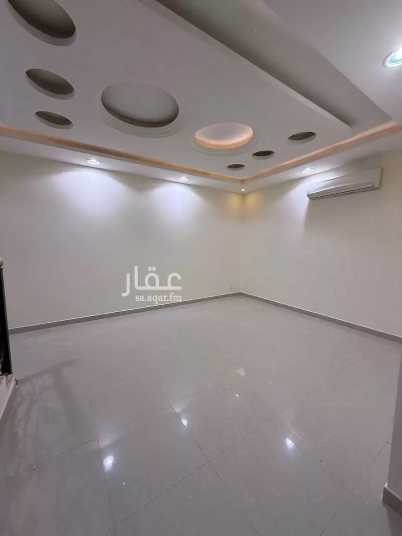 فيلا للإيجار في شارع نبرة, حي المروج, مدينة الرياض, منطقة الرياض 1 صورة