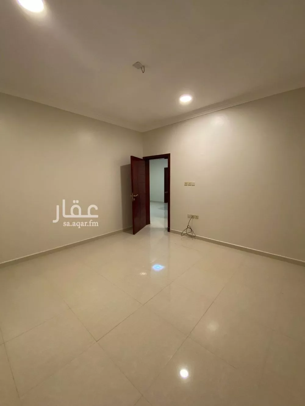 شقة للإيجار في شارع عبد الملك بن العباس, حي محاسن الأول, مدينة الاحساء, المنطقة الشرقية 1 صورة