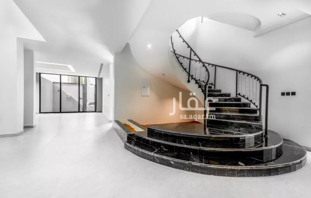 فيلا للبيع في شارع محمد النشيلي, حي النرجس, مدينة الرياض, منطقة الرياض 1 صورة