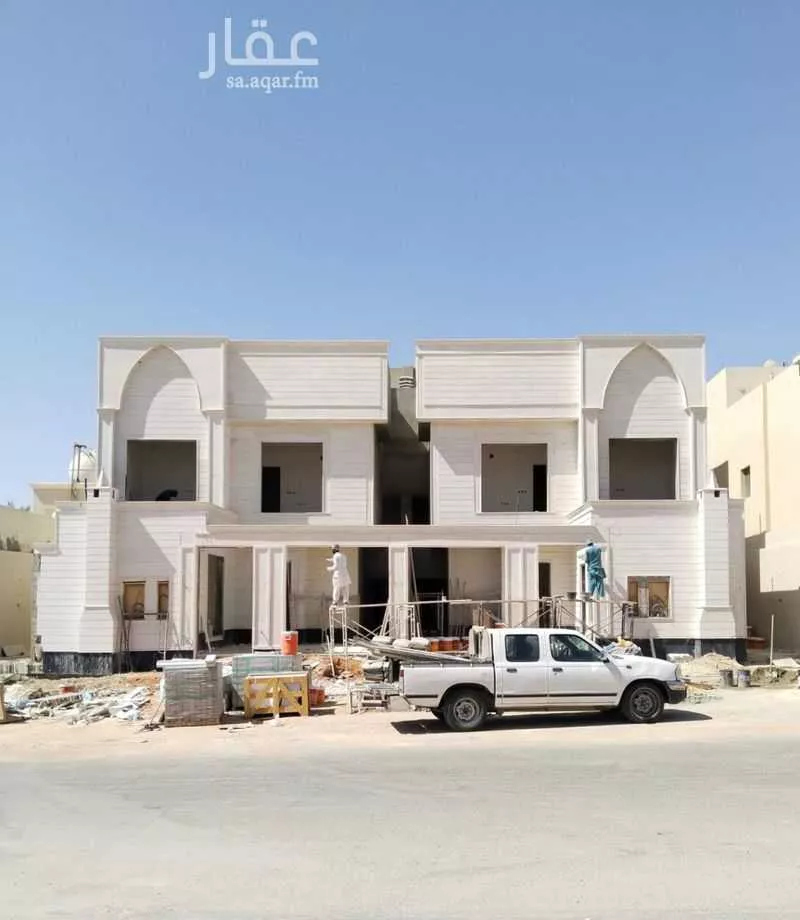 فيلا للبيع في شارع يوسف بن عمرو الطائفي, حي البيان, الرياض 1 صورة
