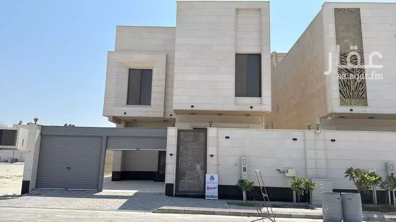 فيلا للبيع في شارع 85 السيف, حي السيف, مدينة الدمام, المنطقة الشرقية 1 صورة